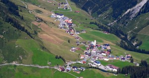  Warth vom Gipfel der Hölenspitze