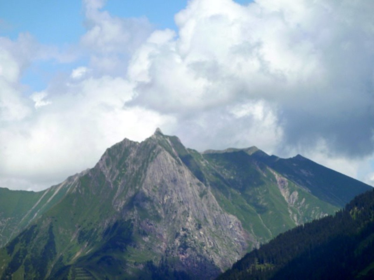  Pfeilspitze