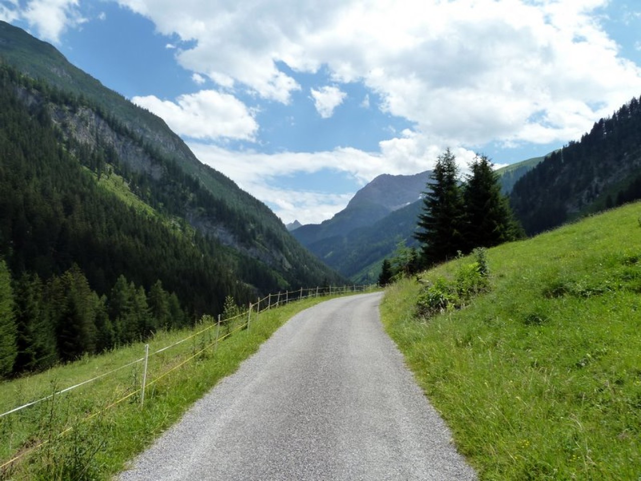  Weg Richtung Madau