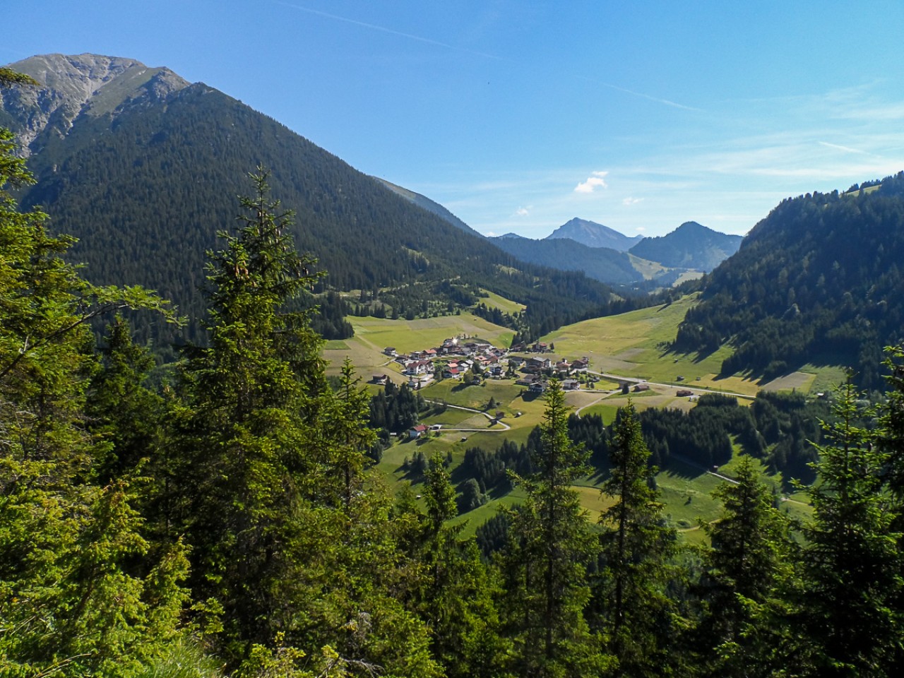  Blick nach Rinnen, unser Ausgangsort