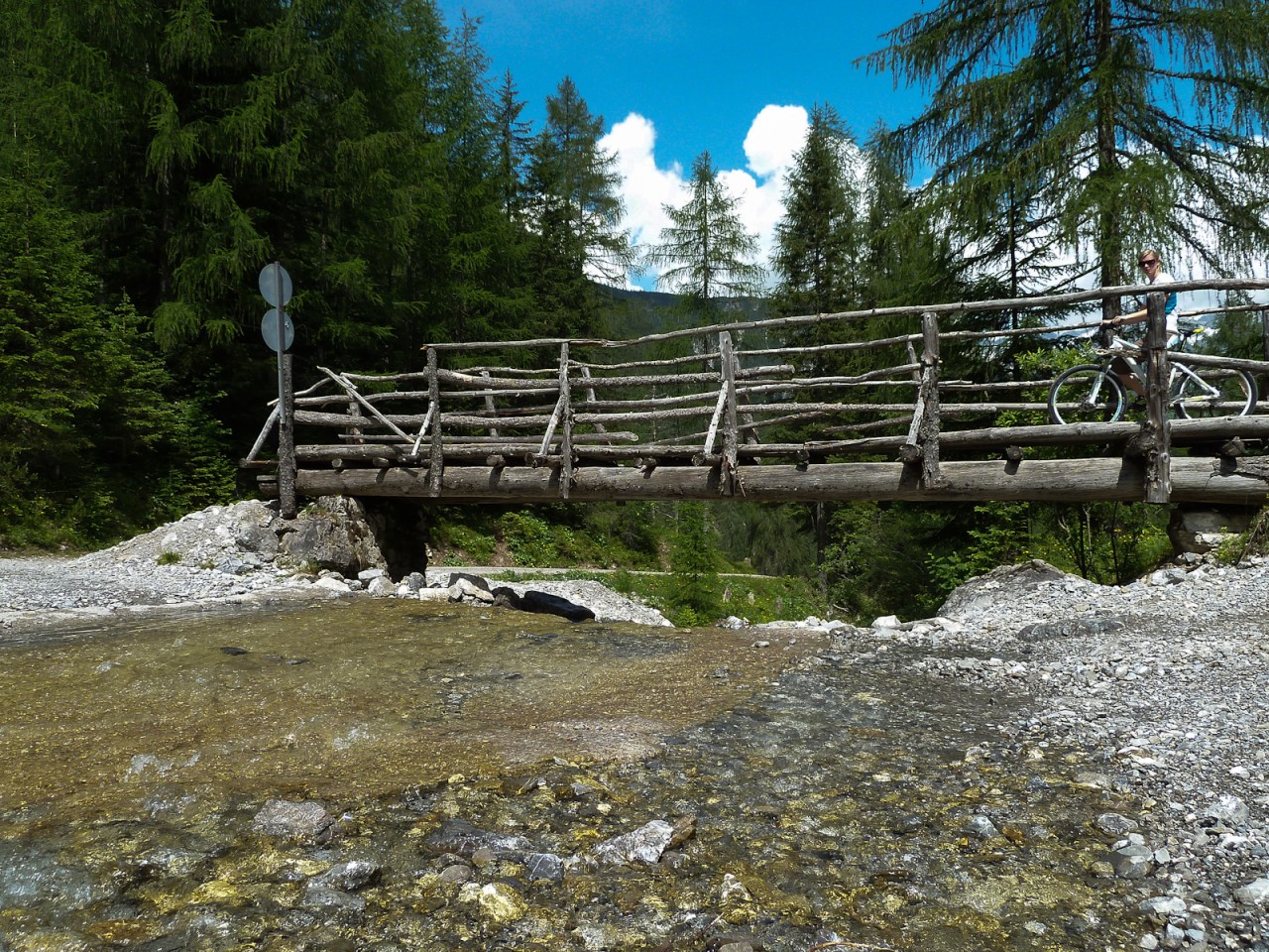  Holzbrücke