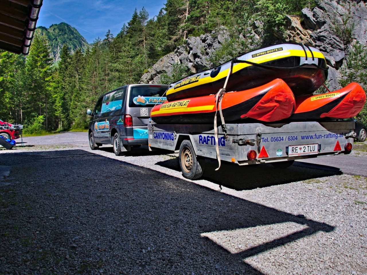  Transferwagen mit Boote