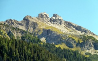  Aples-Pleis-Spitzen