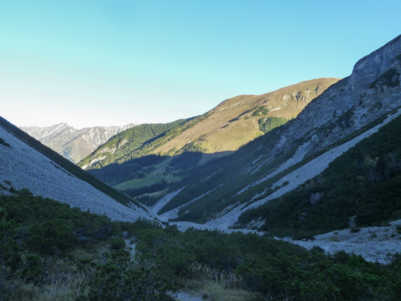 Blick durchs Fundaistal nach Pfafflar