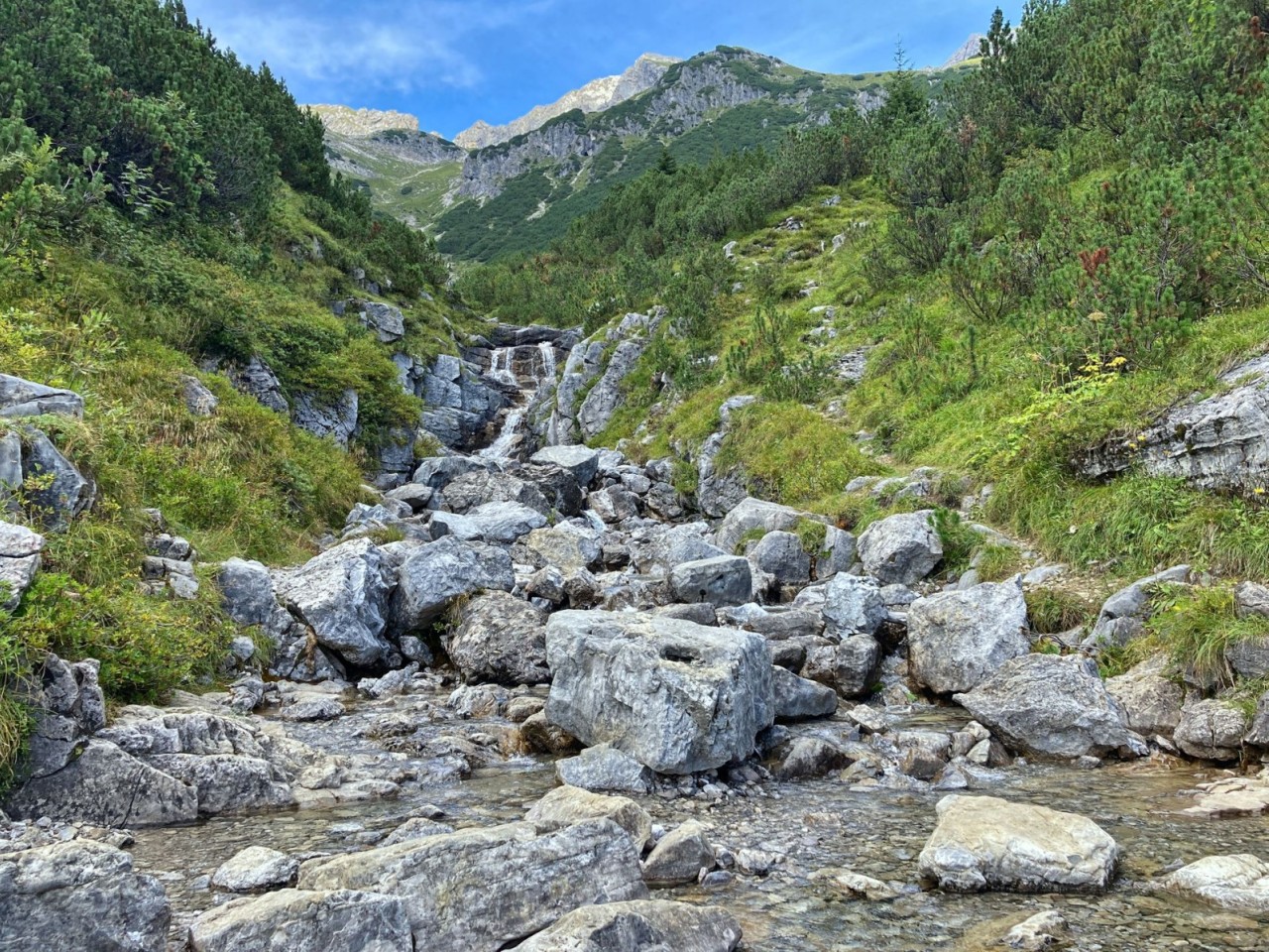  Balschtebach beim Abstieg von der Hermann-von-Barth-Hütte