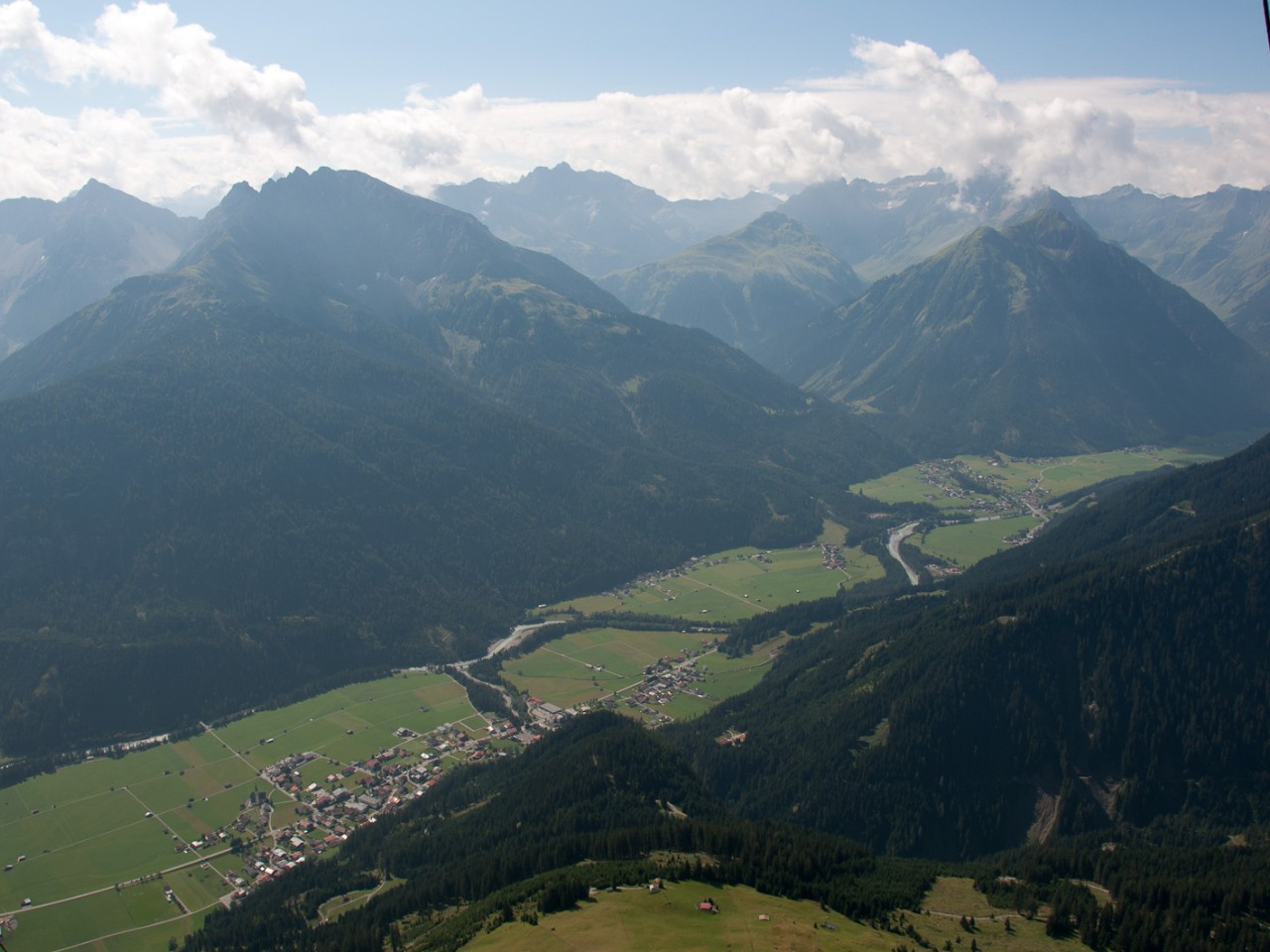  Elbigenalp und Bach