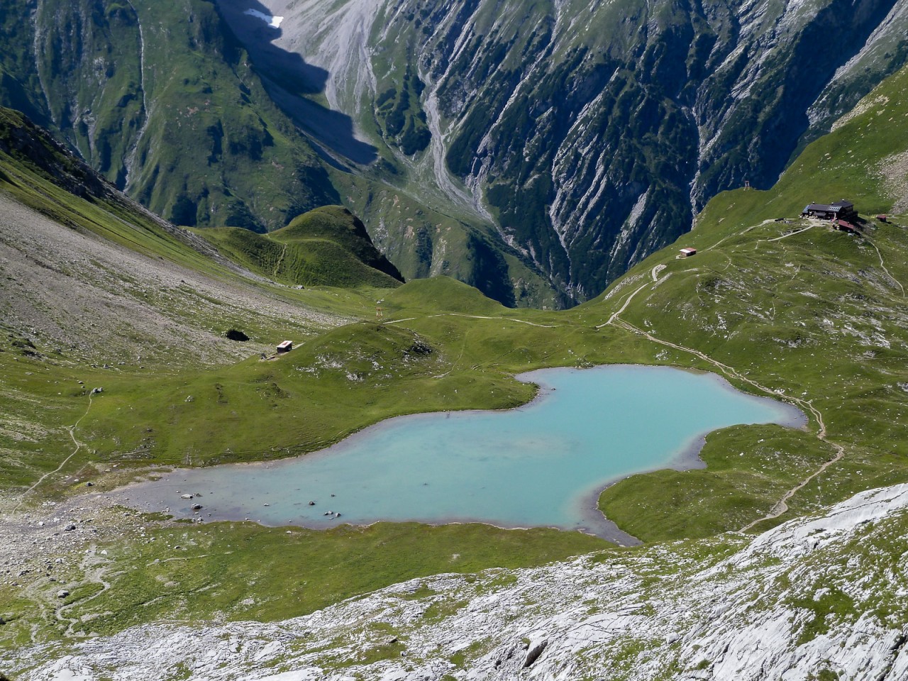  unterer Seewiesee und Memminger Hütte