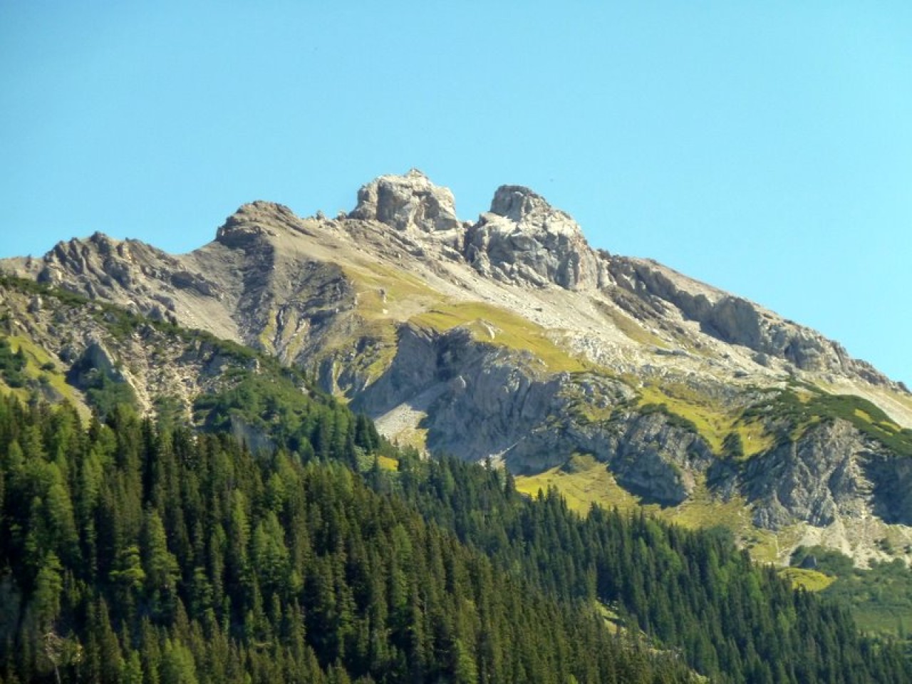  Aples-Pleis-Spitzen
