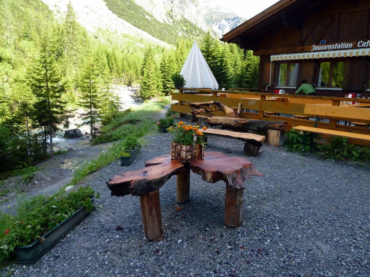  Cafe Uta Terrasse