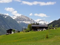 Holzgau im Frühling - Ortsteil Schiggen
