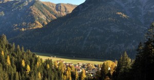  Holzgau von Hängebrücke