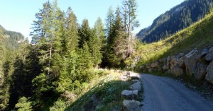 Strasse nach Madau