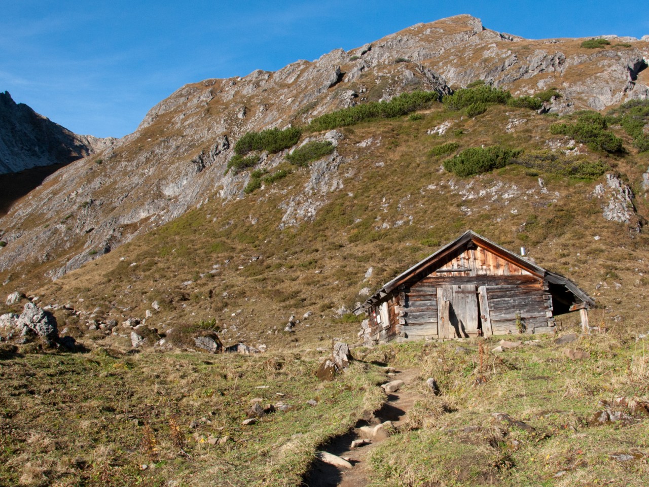  Hütte