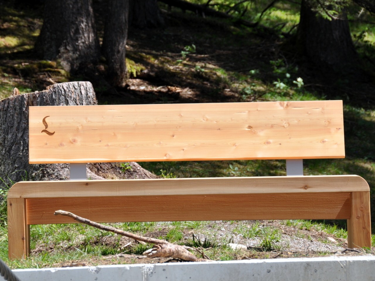  Holzgau im Frühling - Sitzbank