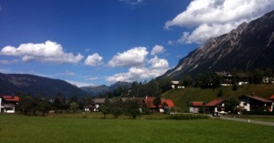  Ortseinfahrt Stanzach