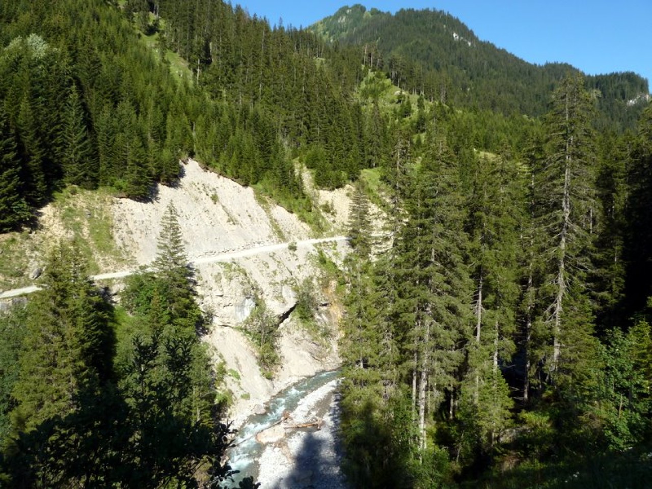  Madau Bach