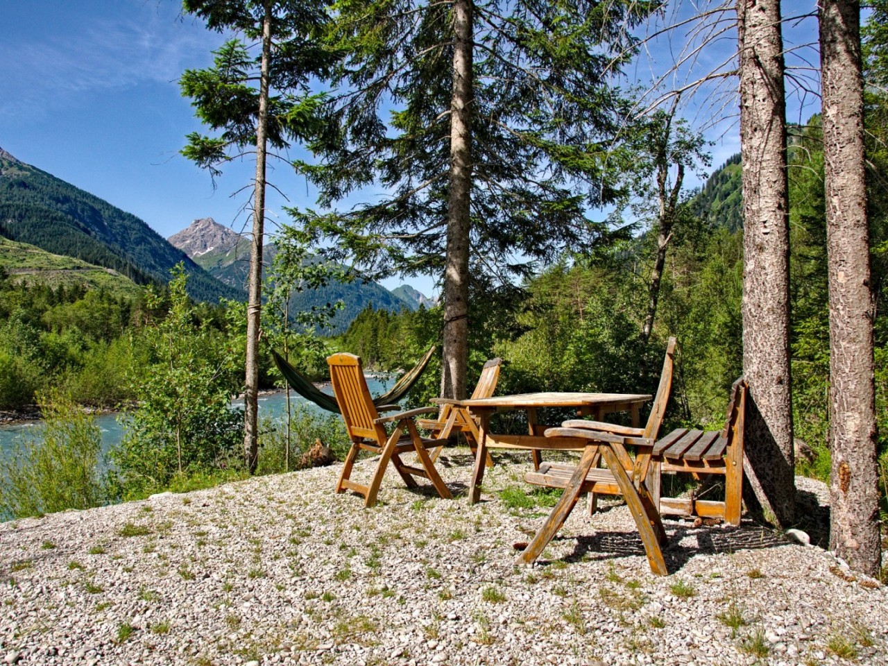  Genussplatz bei der Outdoor-Basis in Häselgehr
