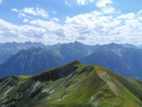 weiter unten die Jöchelspitze