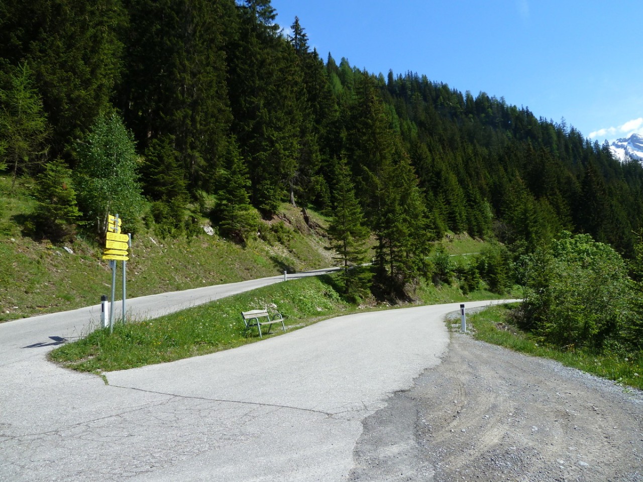  Abzweigung Almajurtal