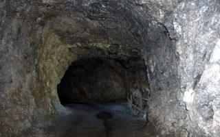  Tunnel auf die Sulzlalm