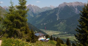  Bernhardseckhütte - Blick ins Lechtal