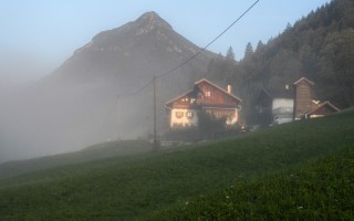  Hinterhornbach im Morgengrauen