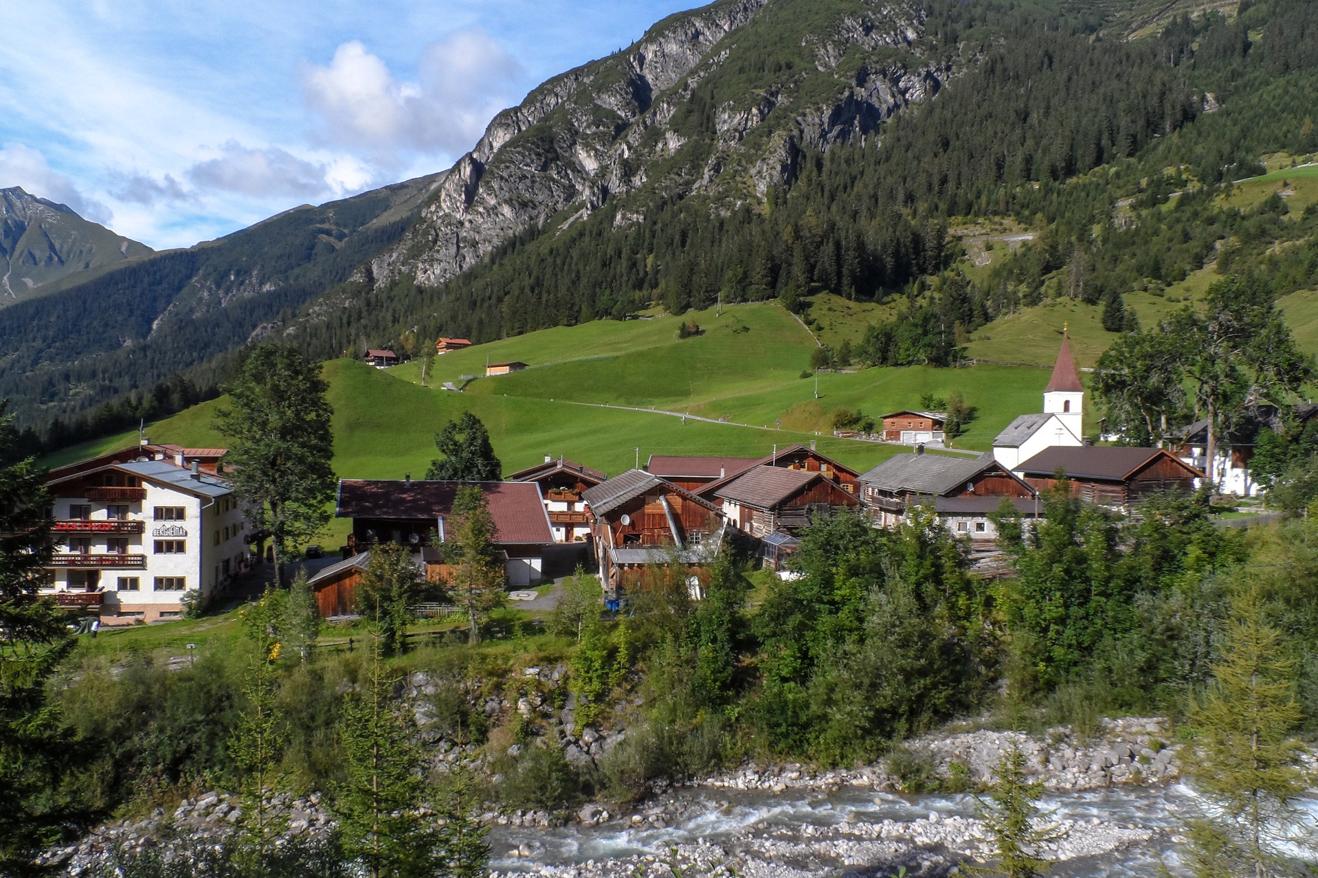 Vom Bergdorf Boden auf die Hanauer Hütte, 1922 m - lechtal-info.com