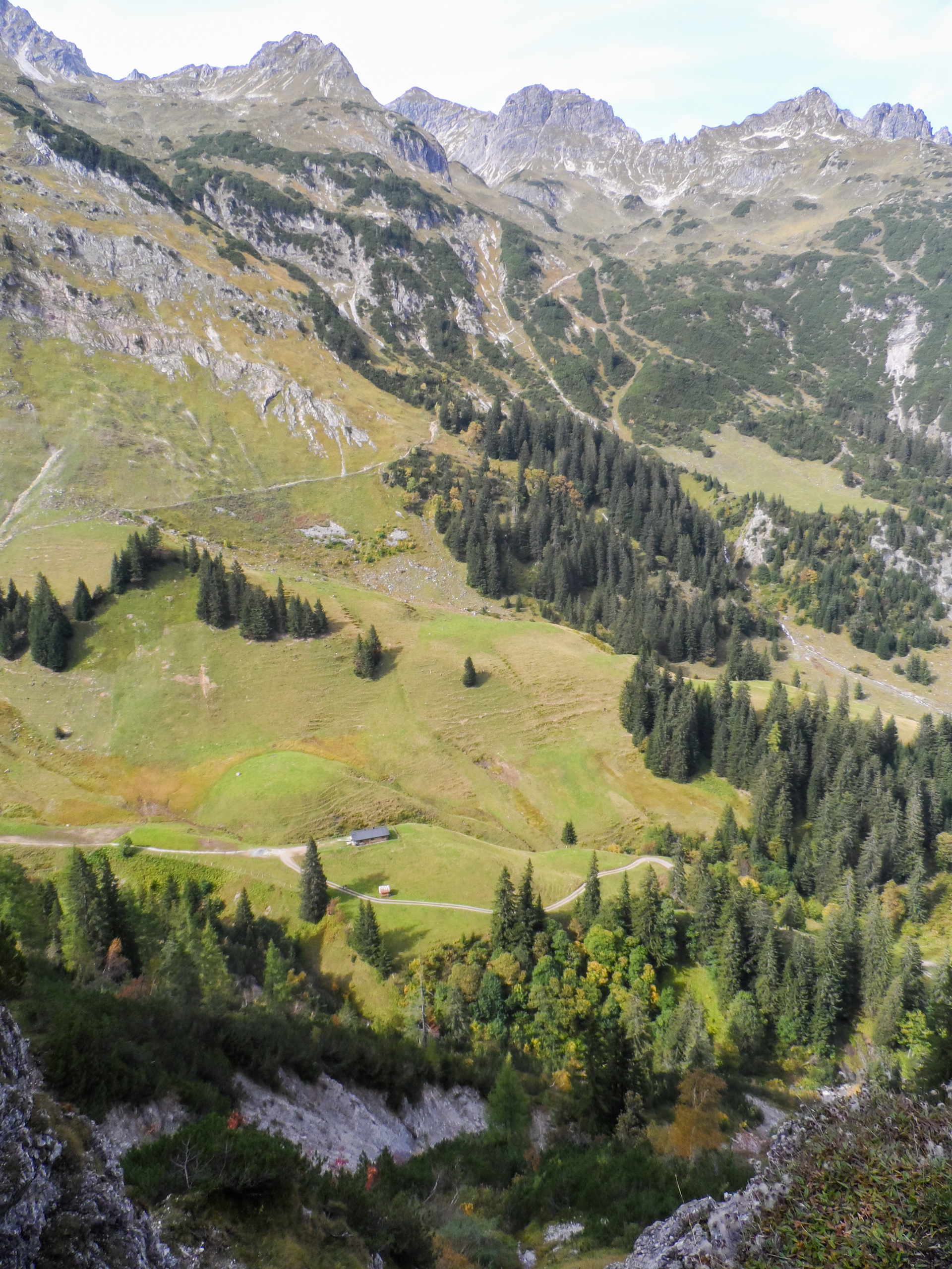 Der Abstieg von der Mindelheimer Hütte ins hintere Rappental